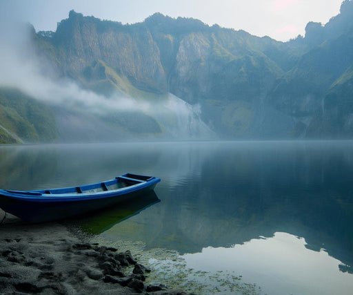 Nature Wallpaper | Blue Boat