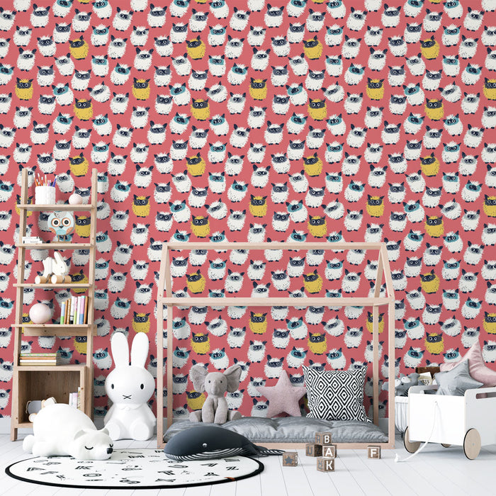 Tapet cu bufnițe vesele | Un model animat de bufnițe colorate pe un fundal roz