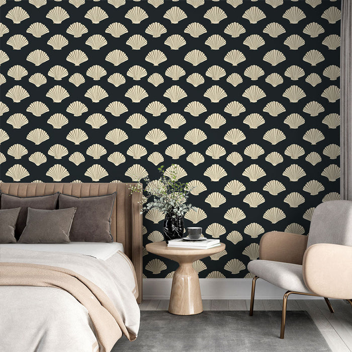 Fototapet školjke | Ponavljajoči se vzorec školjk na črnem ozadju