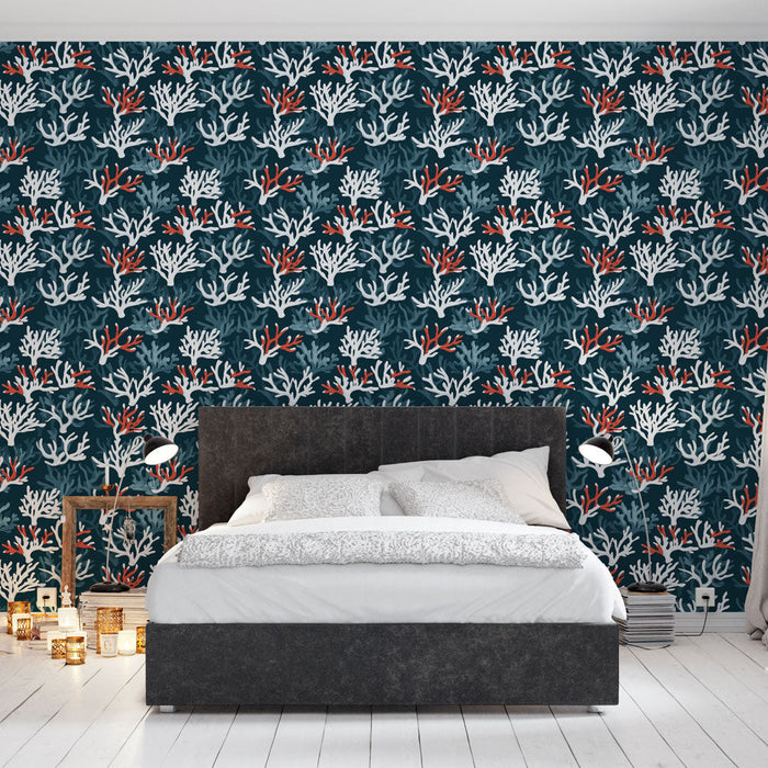 Tapete μουράλ κοραλί | Σχέδιο λευκών και κόκκινων κοραλλιών σε μπλε φόντο ναυτικό