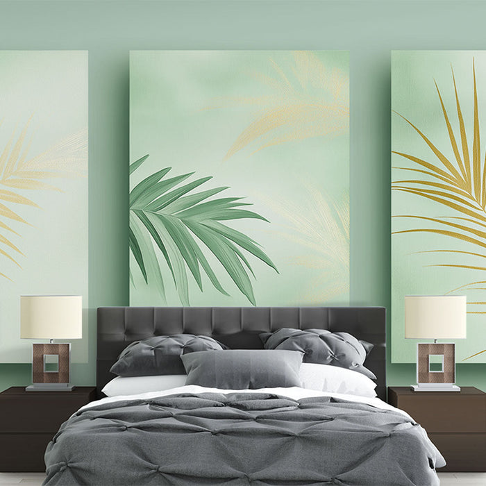 Fototapeet troopilised lehed | Kuldsete palmimustritega piparmündirohelisel taustal