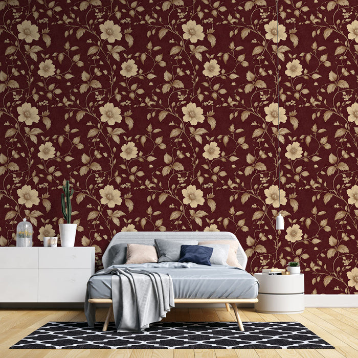 Tapete mit floralem Muster | Cremefarbenes Blumenmotiv auf burgunderfarbenem Hintergrund
