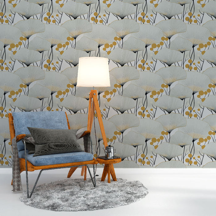 Fototapeet valgete ja kuldsete lilledega | Ginkgo lillede ja kuldsete marjade muster heledal taustal