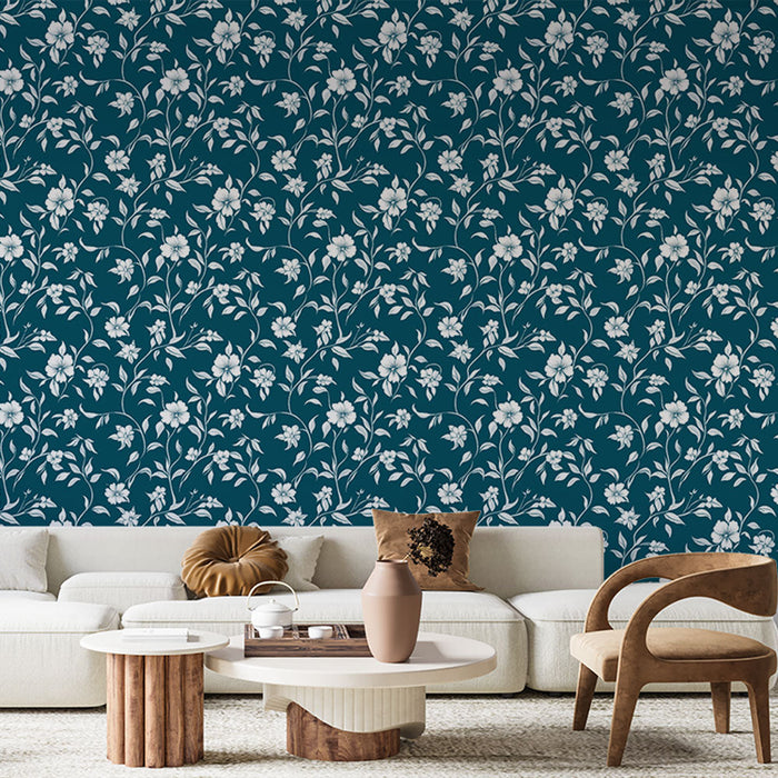 Fototapeet lilleline sinine part | Refined motiiv valgetest lilledest sügaval sinisel taustal