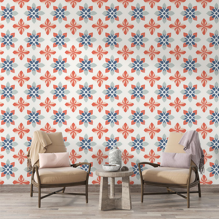 Kleurrijk bloemenbehang | Rode en blauwe bloemenpatronen op een lichte achtergrond