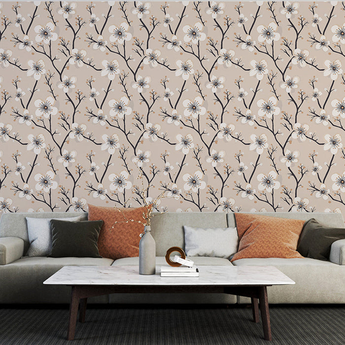 Jemná květinová tapeta | Bílé květiny na béžovém pozadí