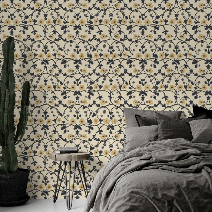 Floral Mural Wallpaper | Žuti cvjetni uzorak i lišće na krem ​​pozadini