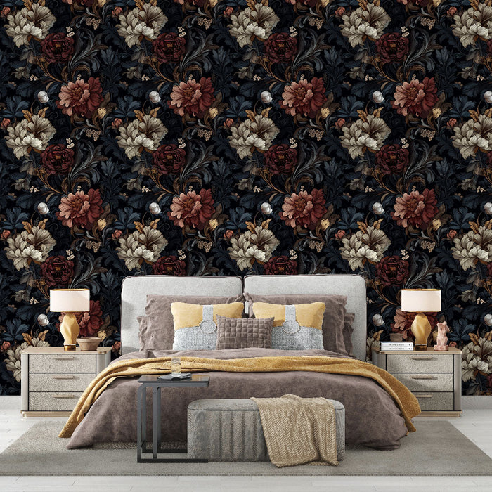 Тапет с цветя винтидж | Тъмни цветя на черен фон с нежни детайли