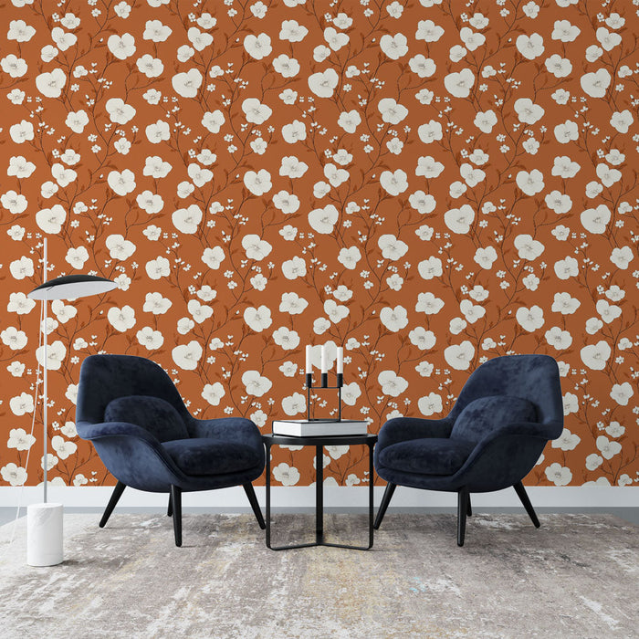 Tapete florale | Weiße Blumen auf elegantem Terrakotta-Hintergrund