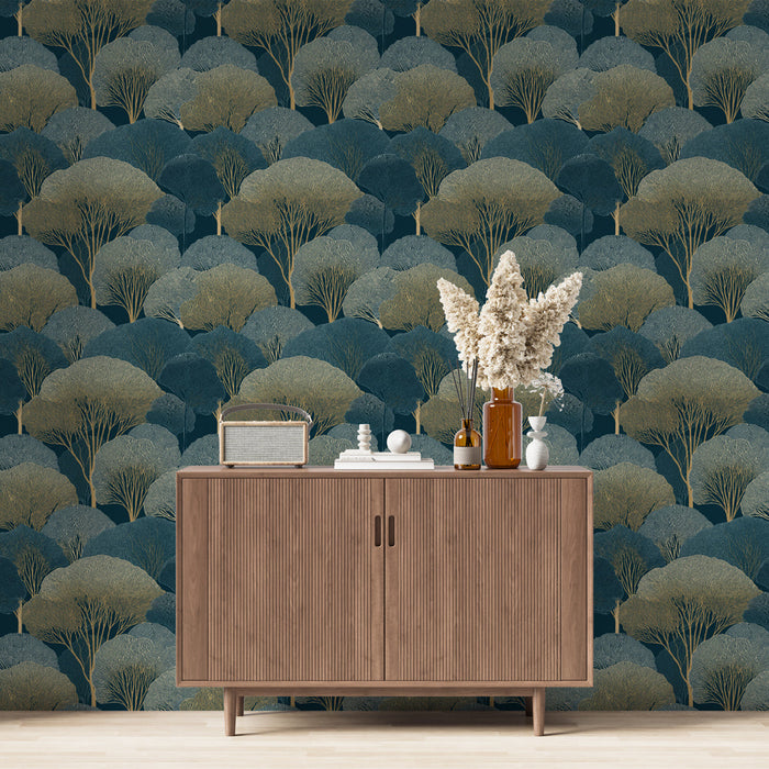 Fototapete Waldlandschaft | Bäume in dezenten Farben auf dunklem Hintergrund