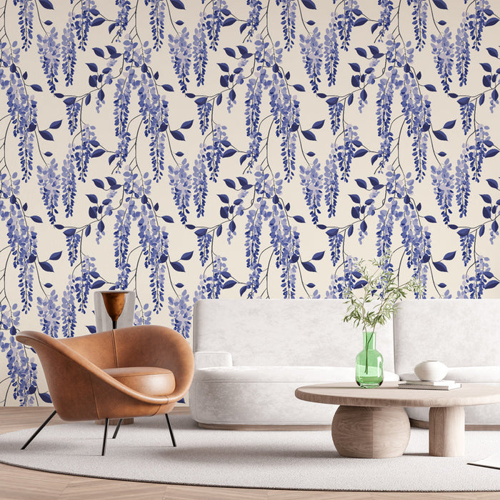 Carta da parati glicine | Eleganti grappoli di fiori viola su sfondo chiaro