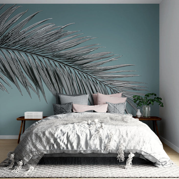Tapet cu palmier | Frunze de palmier stilizate pe fundal albastru deschis