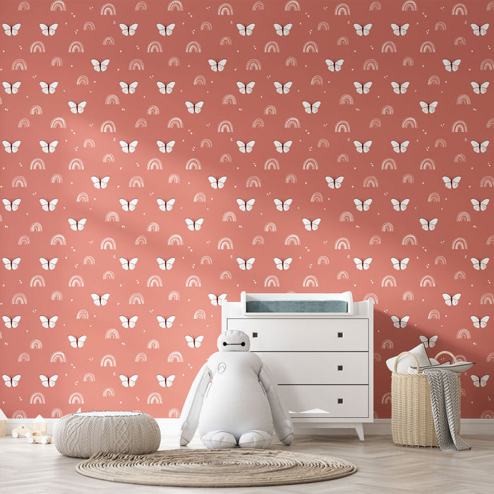 Tapete με πεταλούδες και ουράνια τόξα | Λευκές πεταλούδες σε αχνό ροζ φόντο με ουράνια τόξα