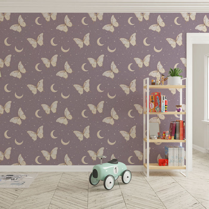 Tapete leptiri i mjeseci | Uzorak krila leptira na ljubičastoj pozadini