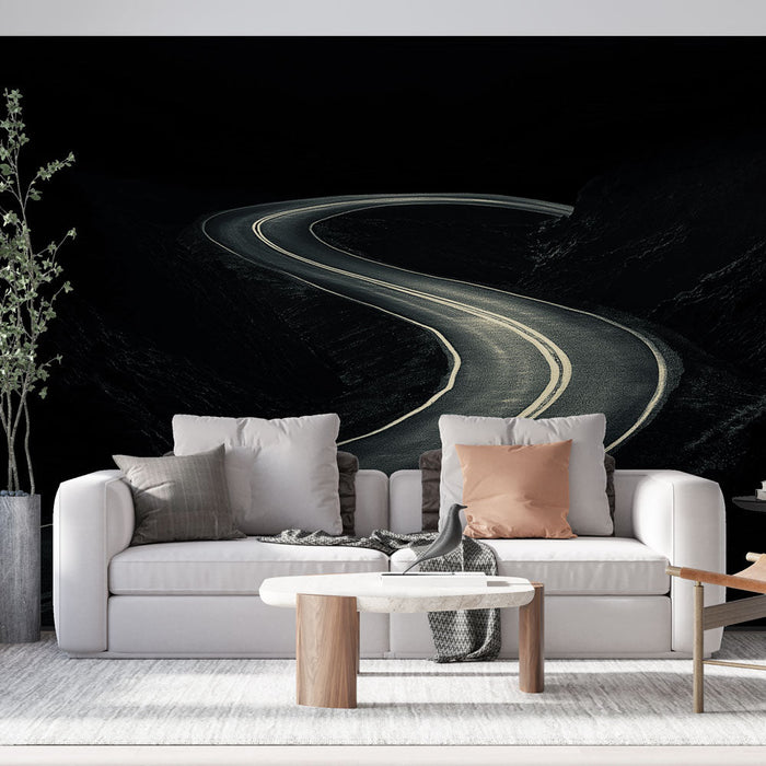 Foto Behang landschap weg | Slingerende weg verlicht op een donkere achtergrond