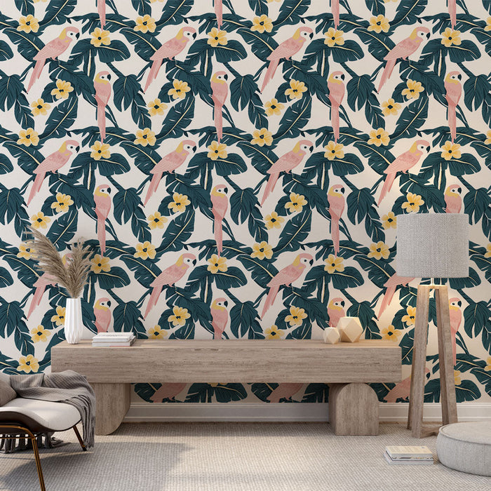 Tapete perroquet | Lebhaftes Muster von rosa Papageien und gelben Blumen auf einem Hintergrund mit üppigen Blättern