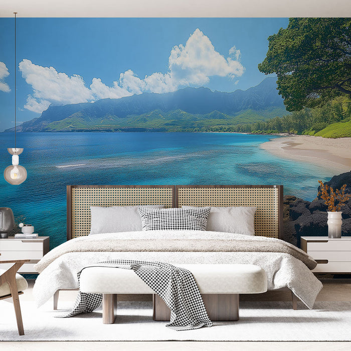 Тапет тропически плаж | Крайбрежен пейзаж с тюркоазени води и буйни планини