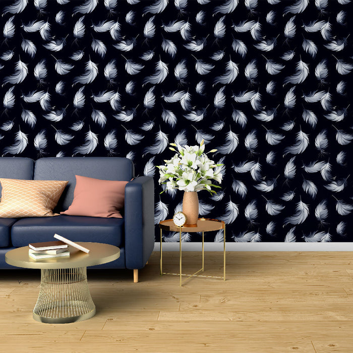 Papel pintado plumes | Patrones delicados de plumas blancas sobre un fondo negro