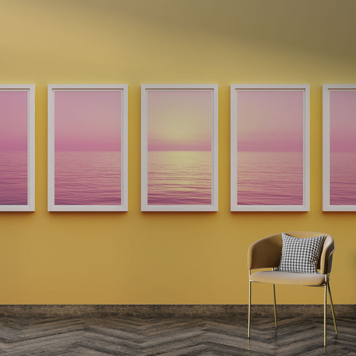 Tapetti maisemakuva | Merenrantamaisema auringonlaskussa vaaleanpunaisissa sävyissä