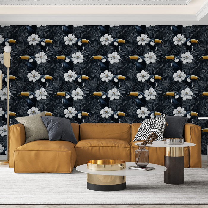 Papel de parede mural tucano | Um padrão elegante de tucanos e flores brancas em um fundo escuro